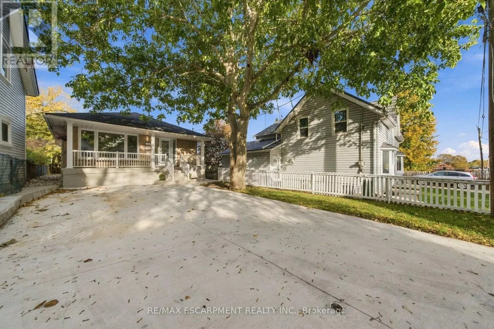 16 ELM AVENUE