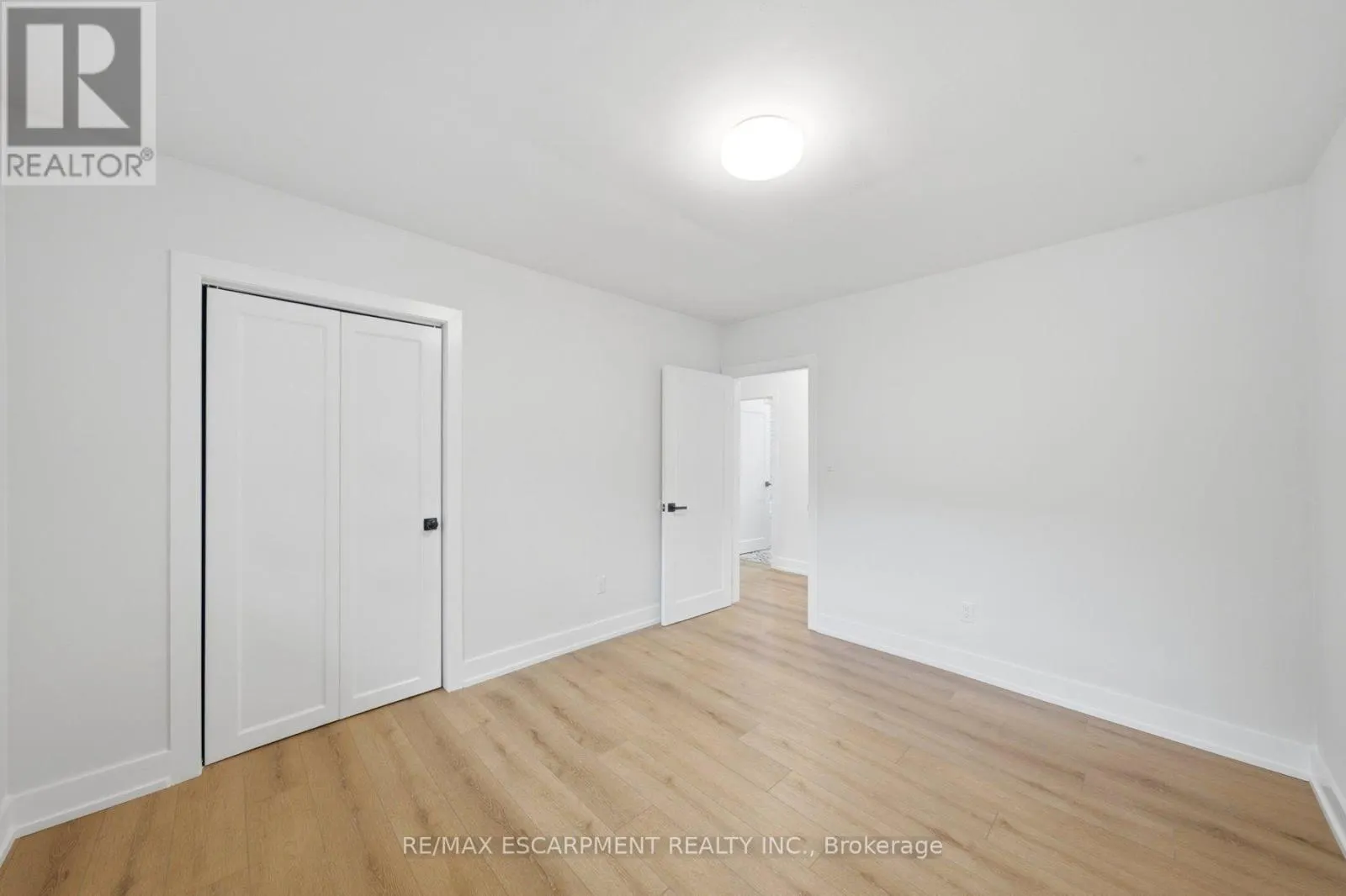 16 ELM AVENUE