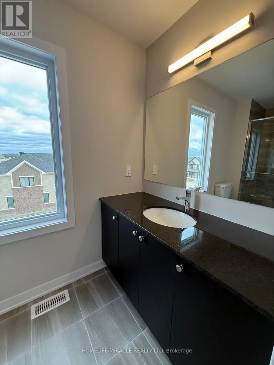 302 STARGRASS PRIVATE
