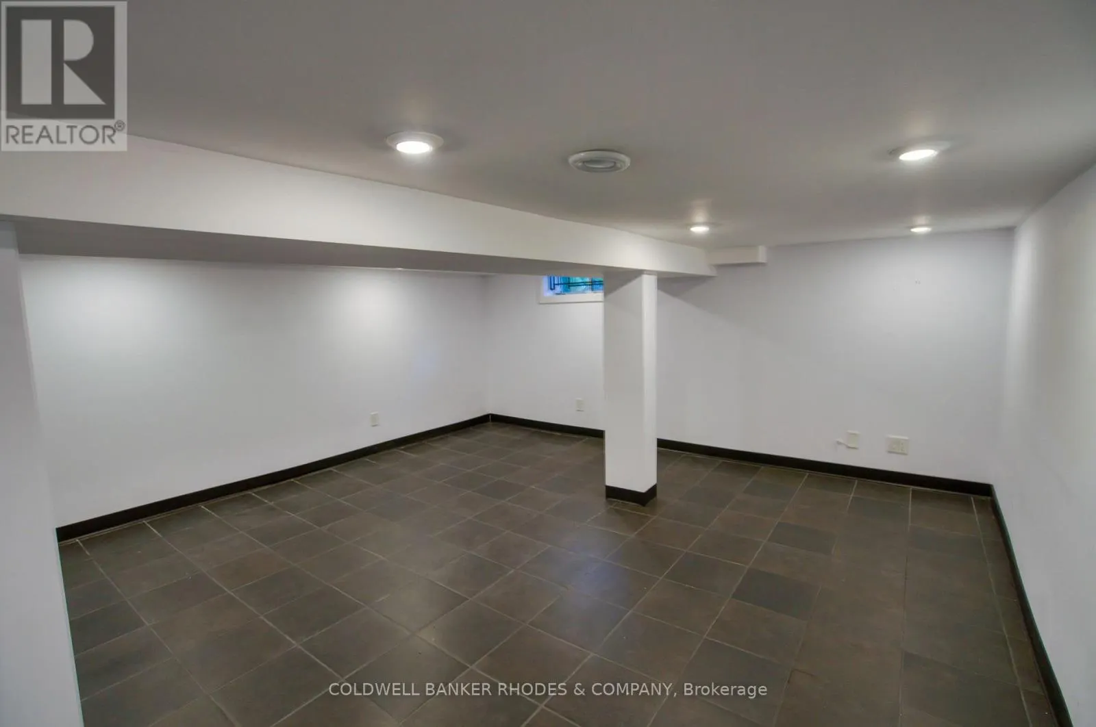 300 ST ANDREW STREET