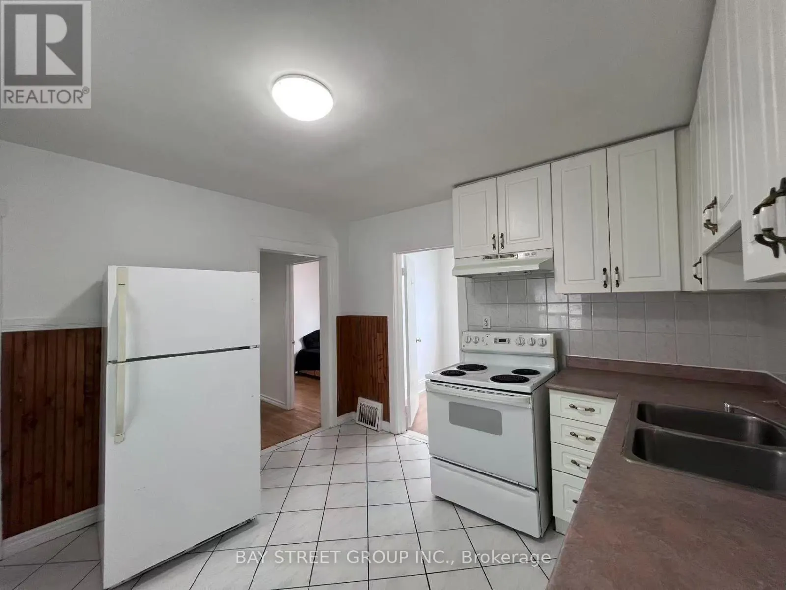 125 BROADWAY AVENUE