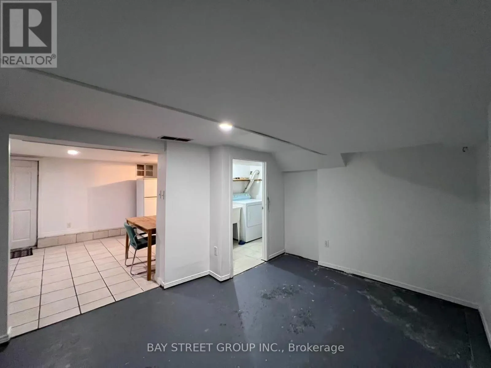 125 BROADWAY AVENUE