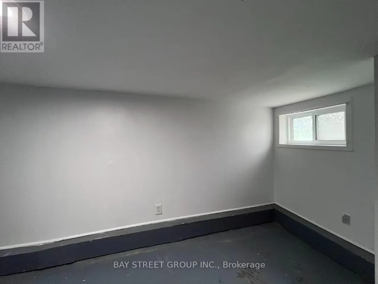 125 BROADWAY AVENUE