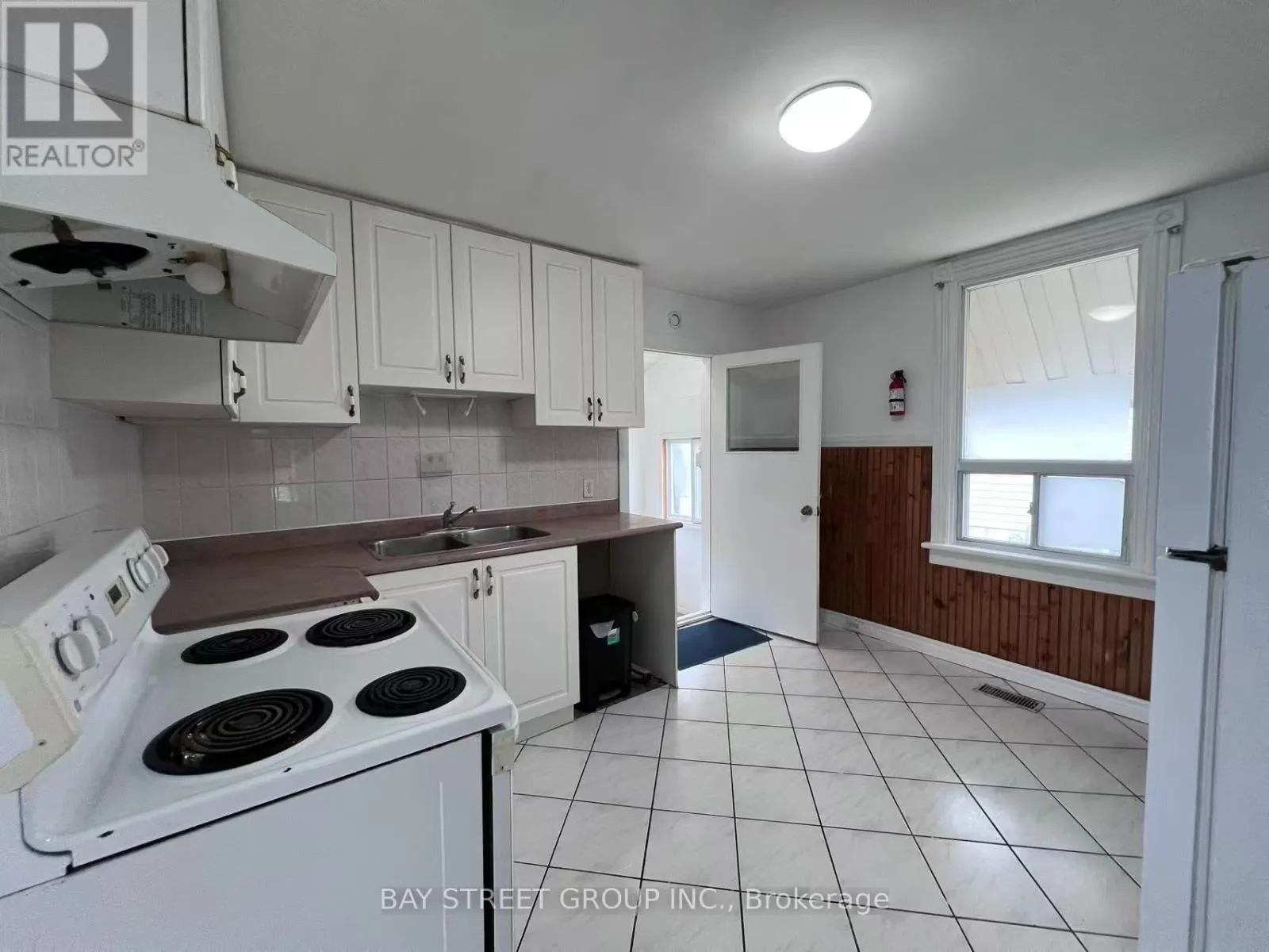 125 BROADWAY AVENUE