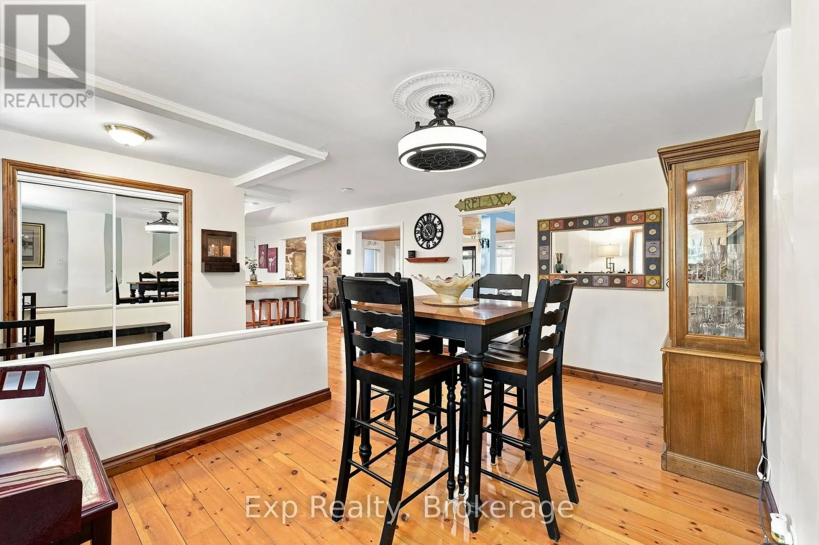 587 SCUTTLEHOLE ROAD