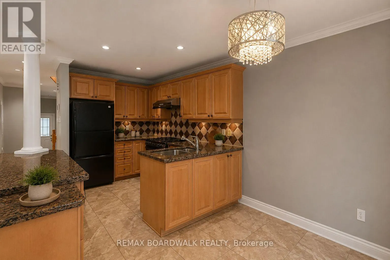 561 AQUAVIEW DRIVE
