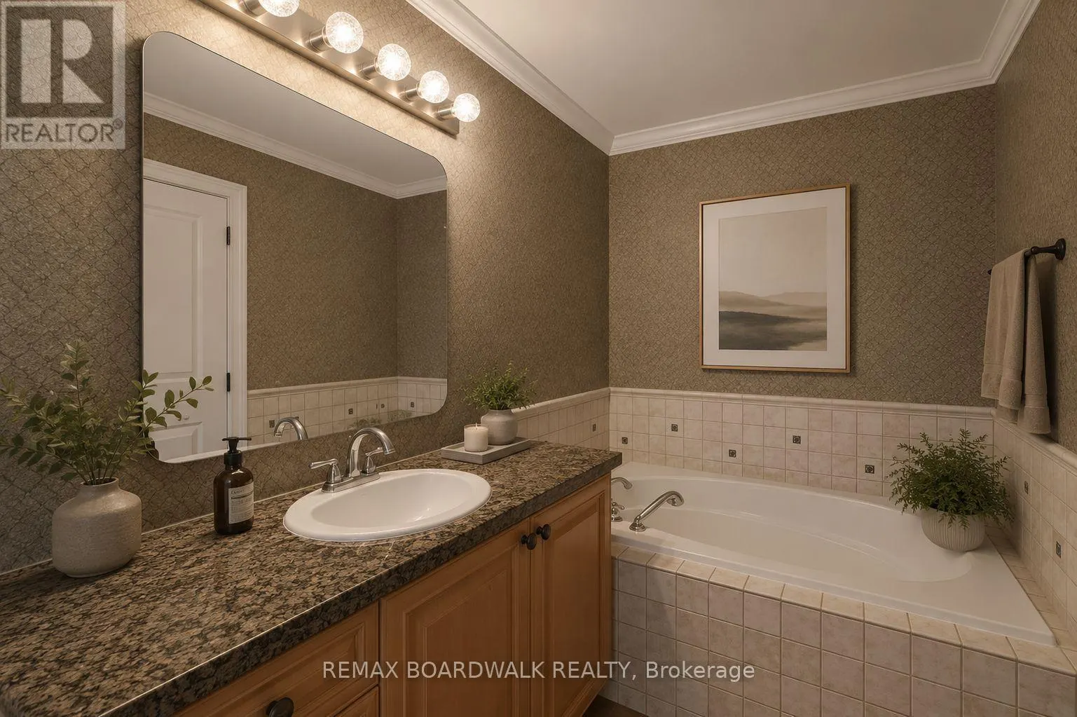 561 AQUAVIEW DRIVE