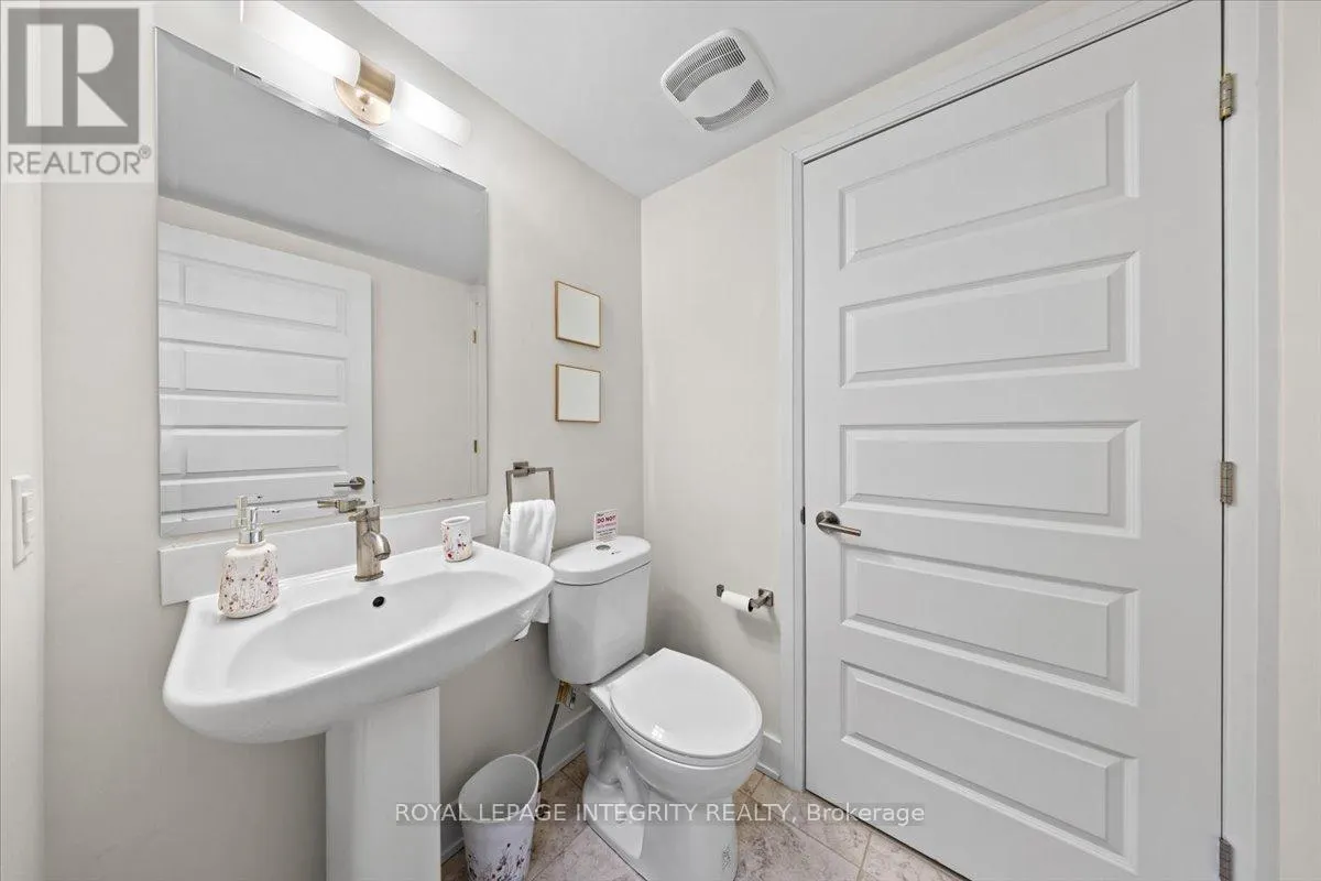 9 - 78 HOLMWOOD AVENUE