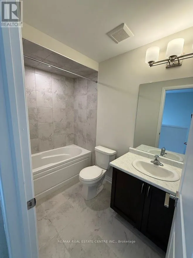 145 - 660 COLBORNE STREET W