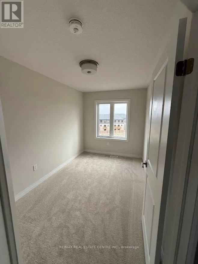 145 - 660 COLBORNE STREET W
