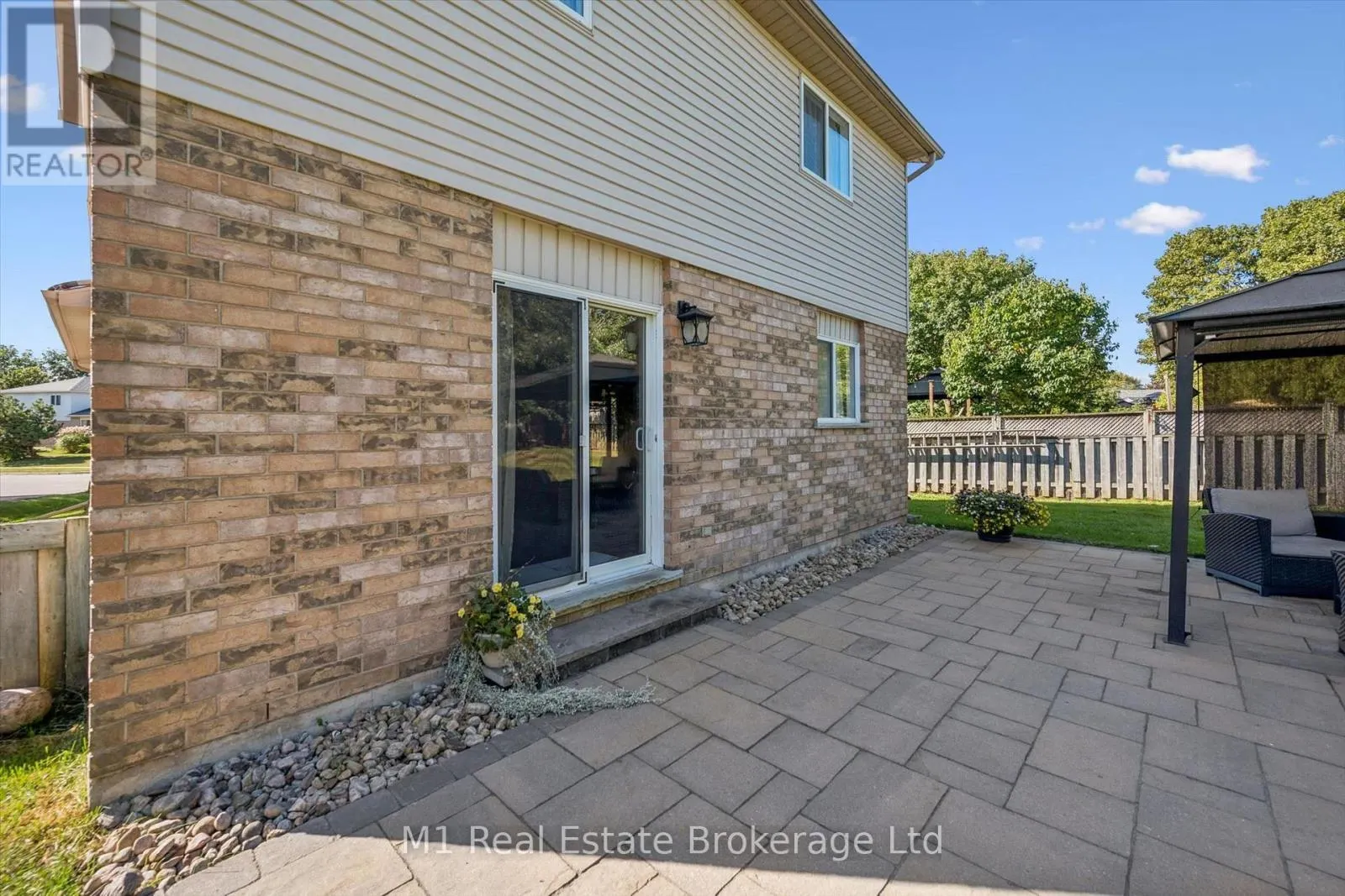 106 BELLAMY CRESCENT