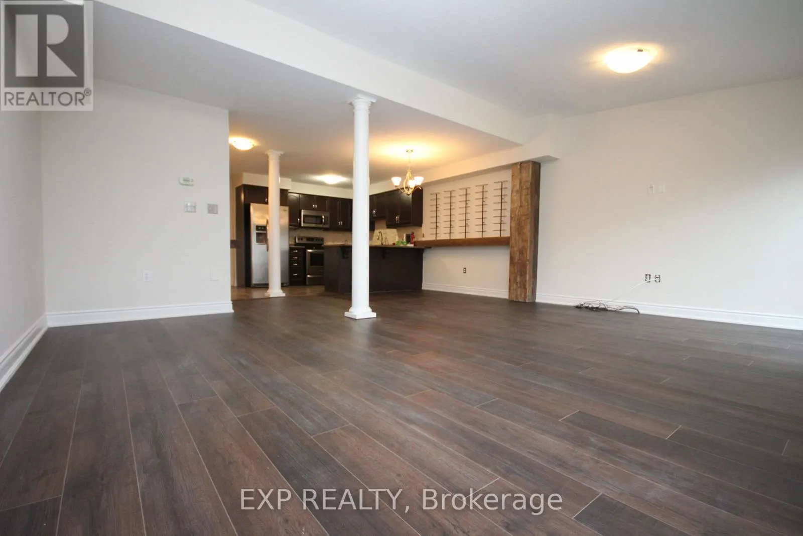 22 GERANIUM AVENUE N