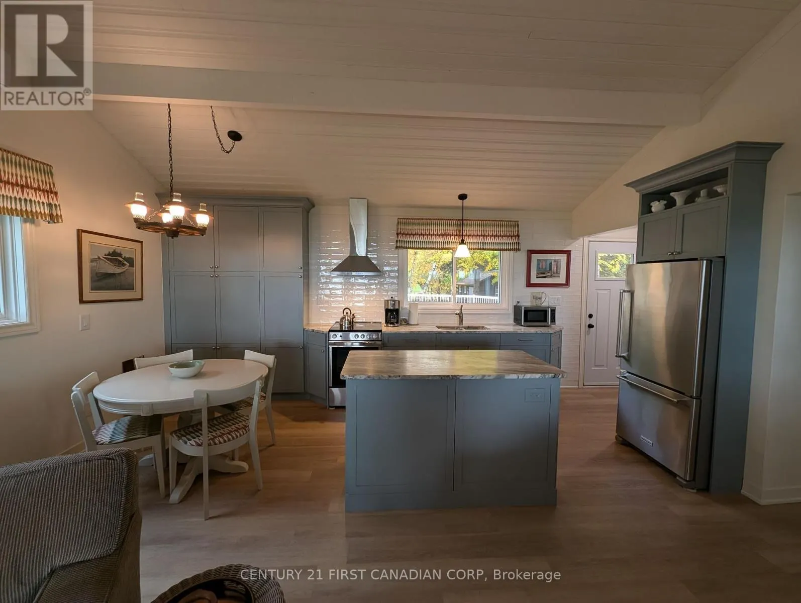 33909 SUNNYRIDGE ROAD