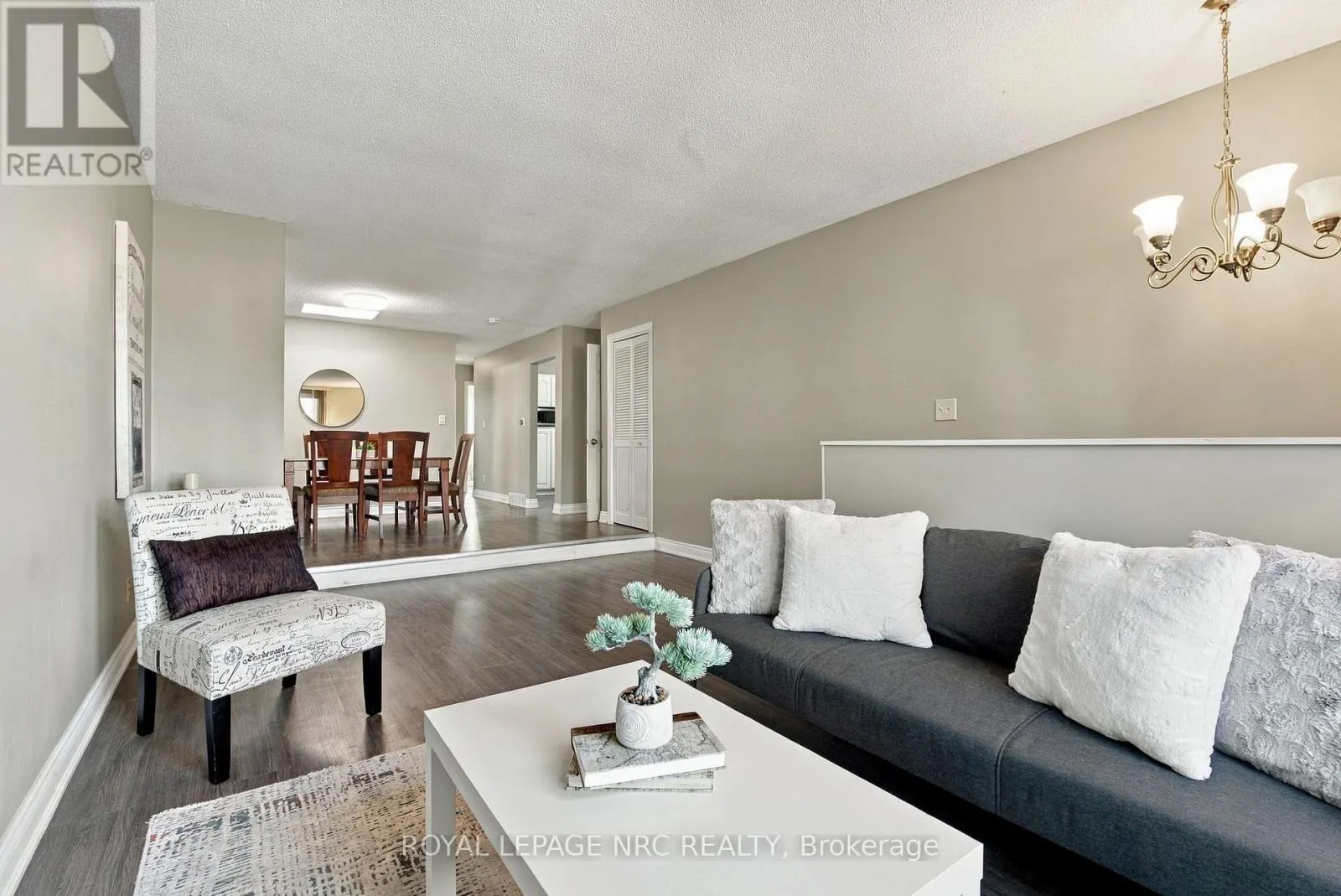 36 LAMPMAN CRESCENT