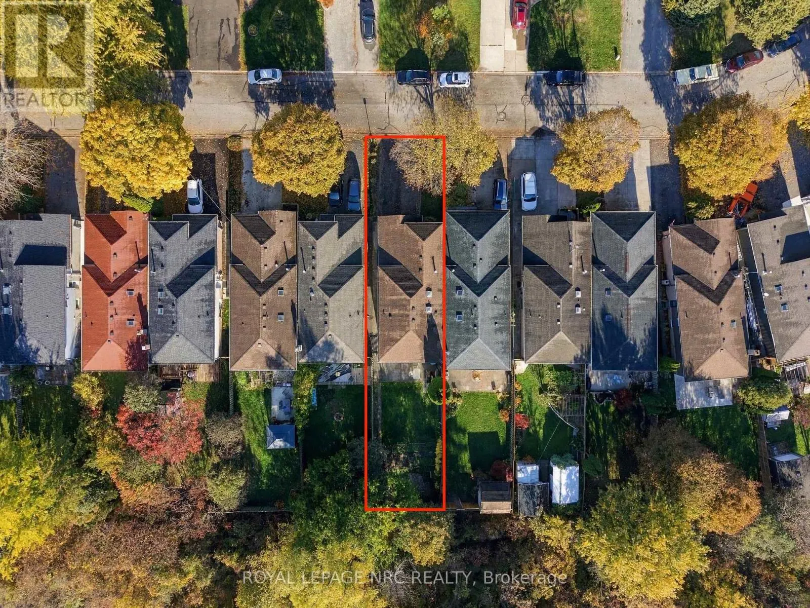 36 LAMPMAN CRESCENT