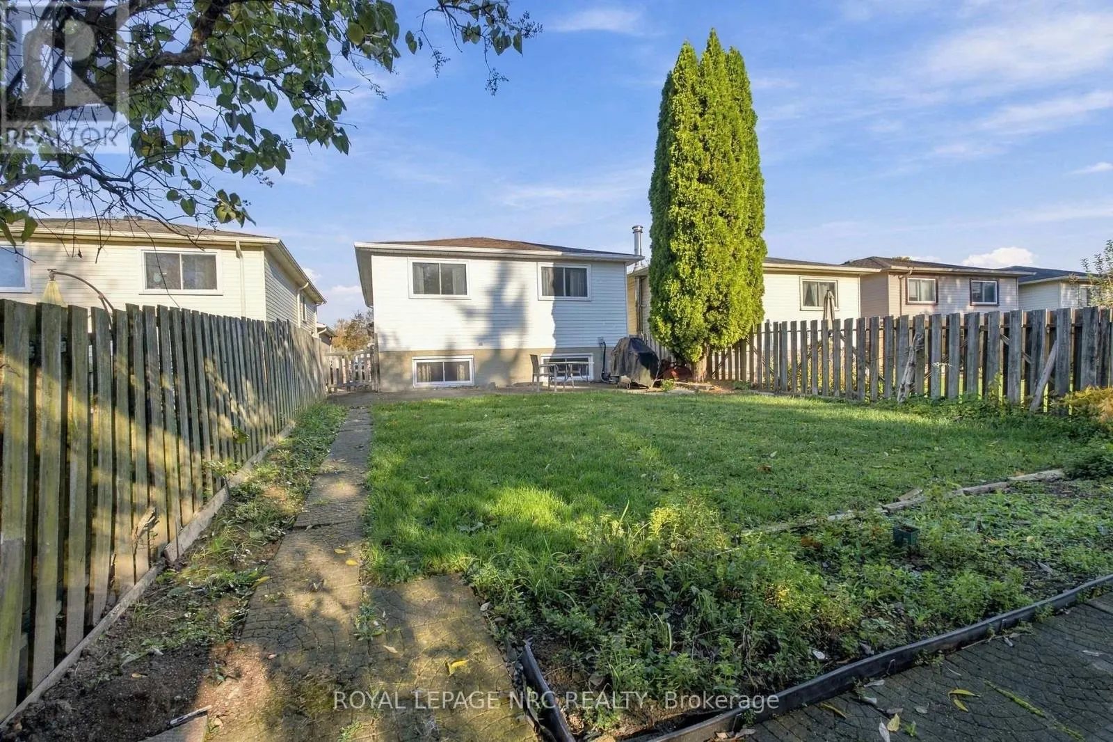 36 LAMPMAN CRESCENT