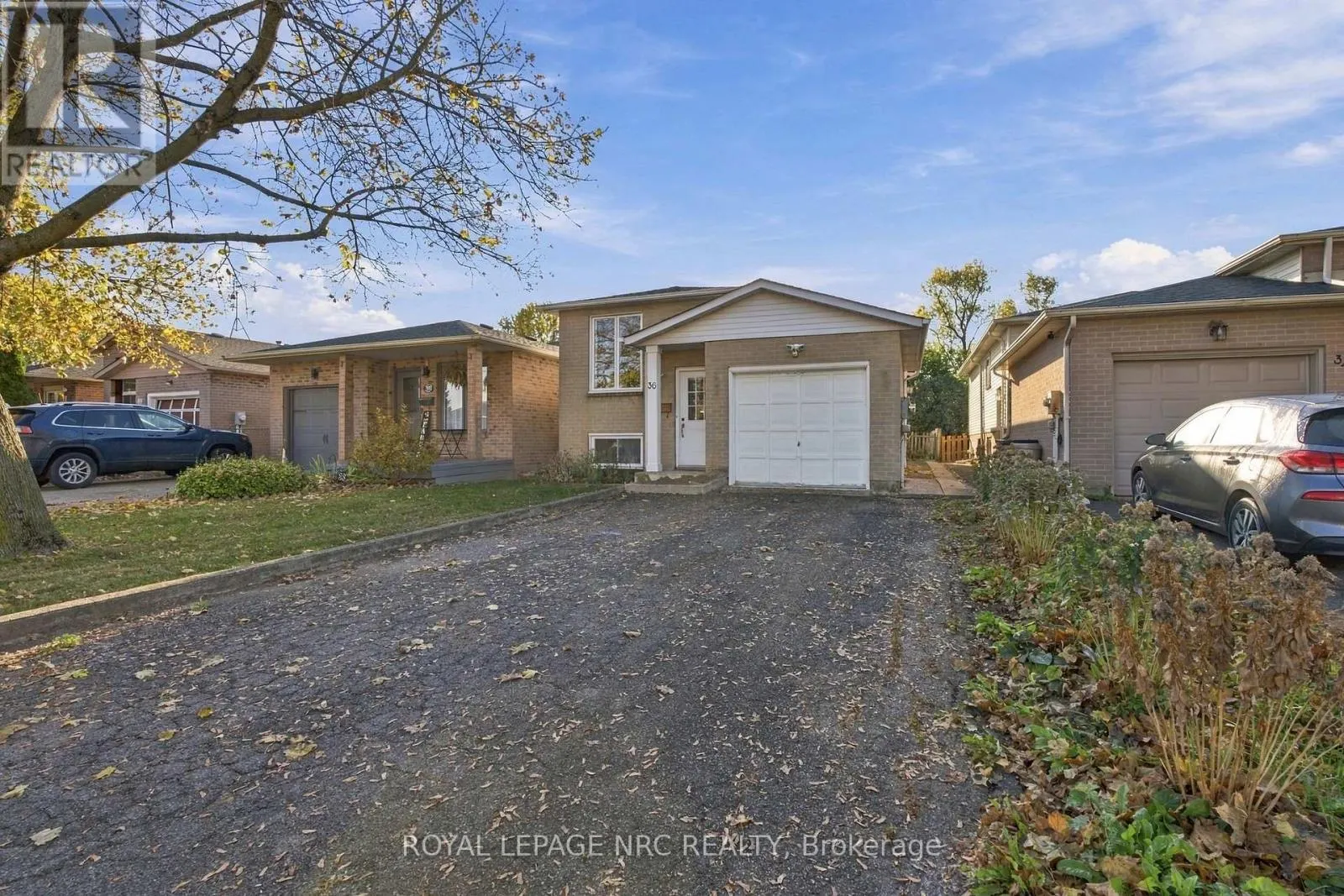 36 LAMPMAN CRESCENT