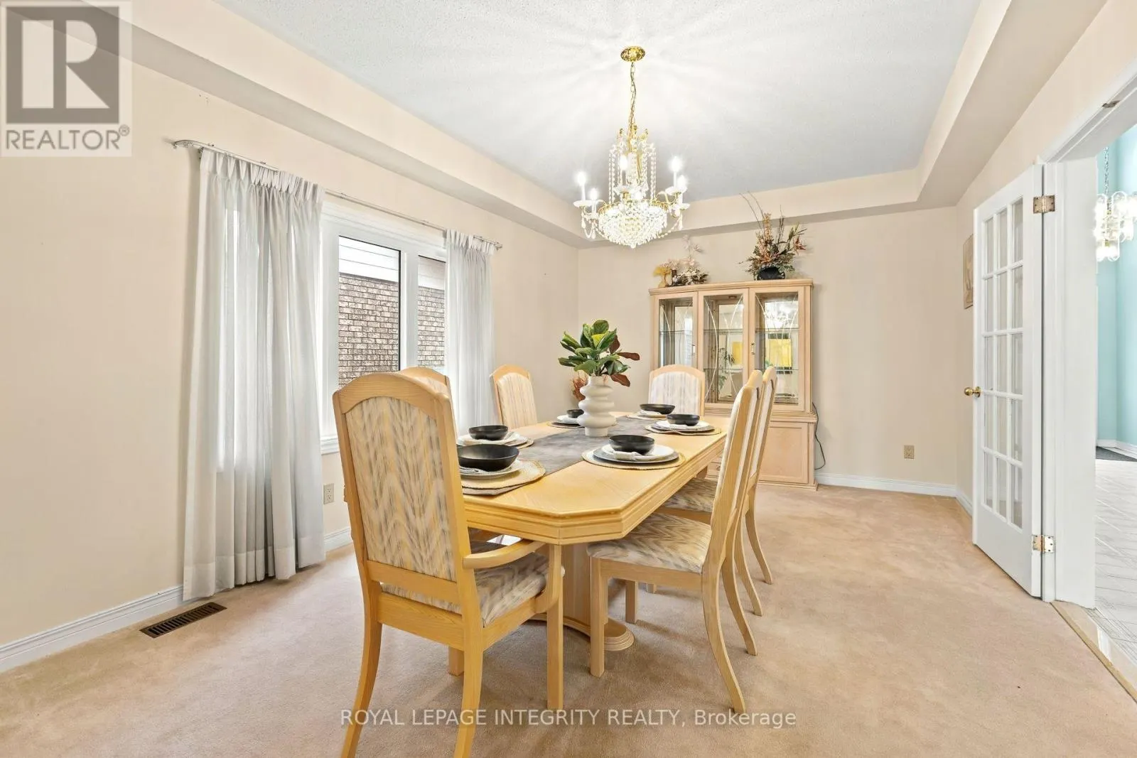 7 REUBENS COURT