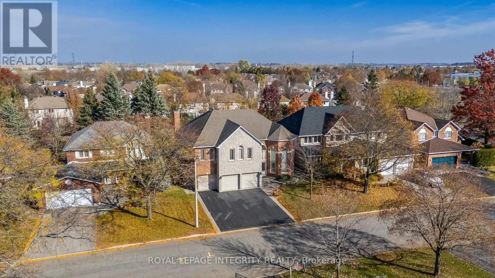 7 REUBENS COURT