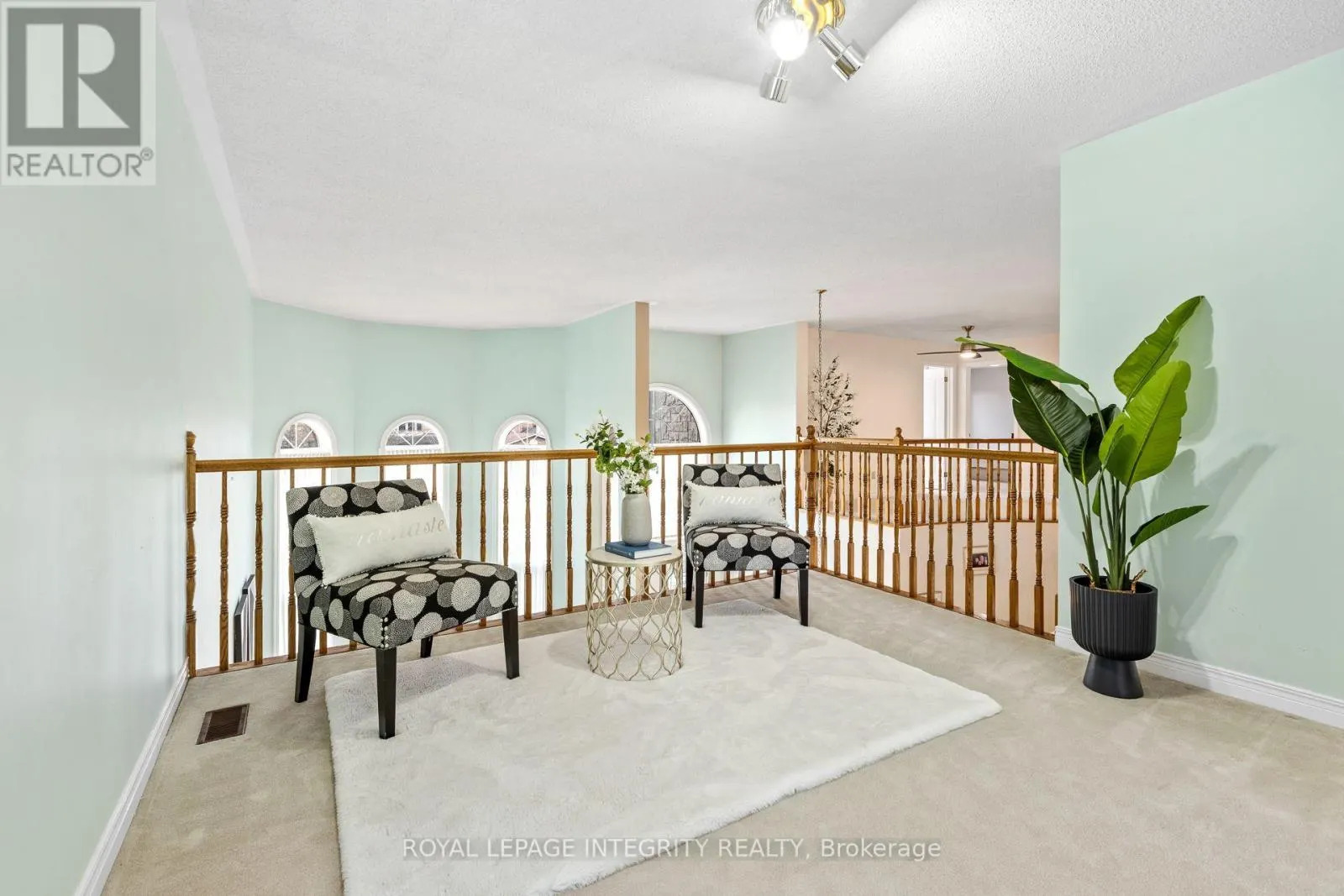 7 REUBENS COURT