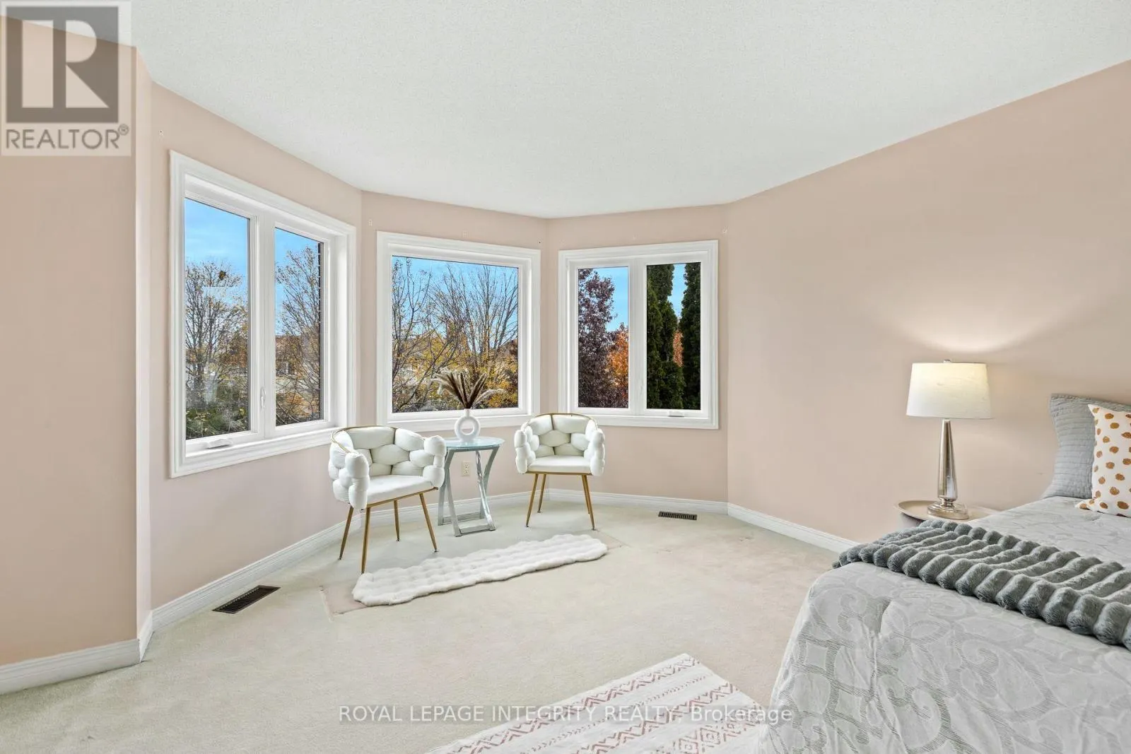 7 REUBENS COURT