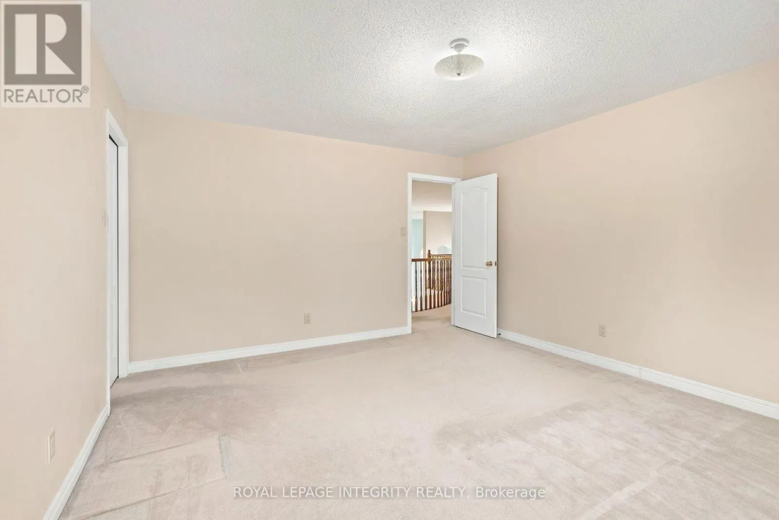 7 REUBENS COURT