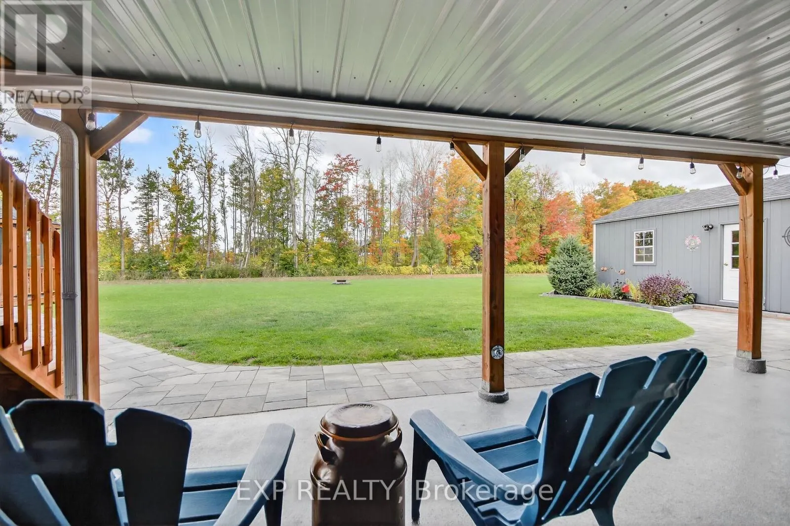 305 MOORE CRESCENT