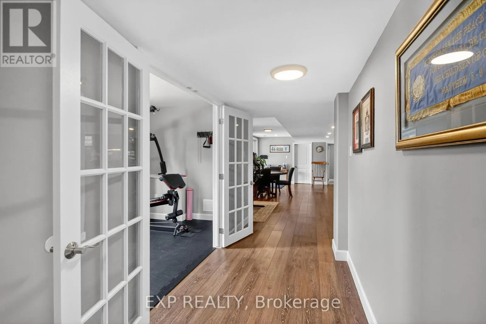 305 MOORE CRESCENT