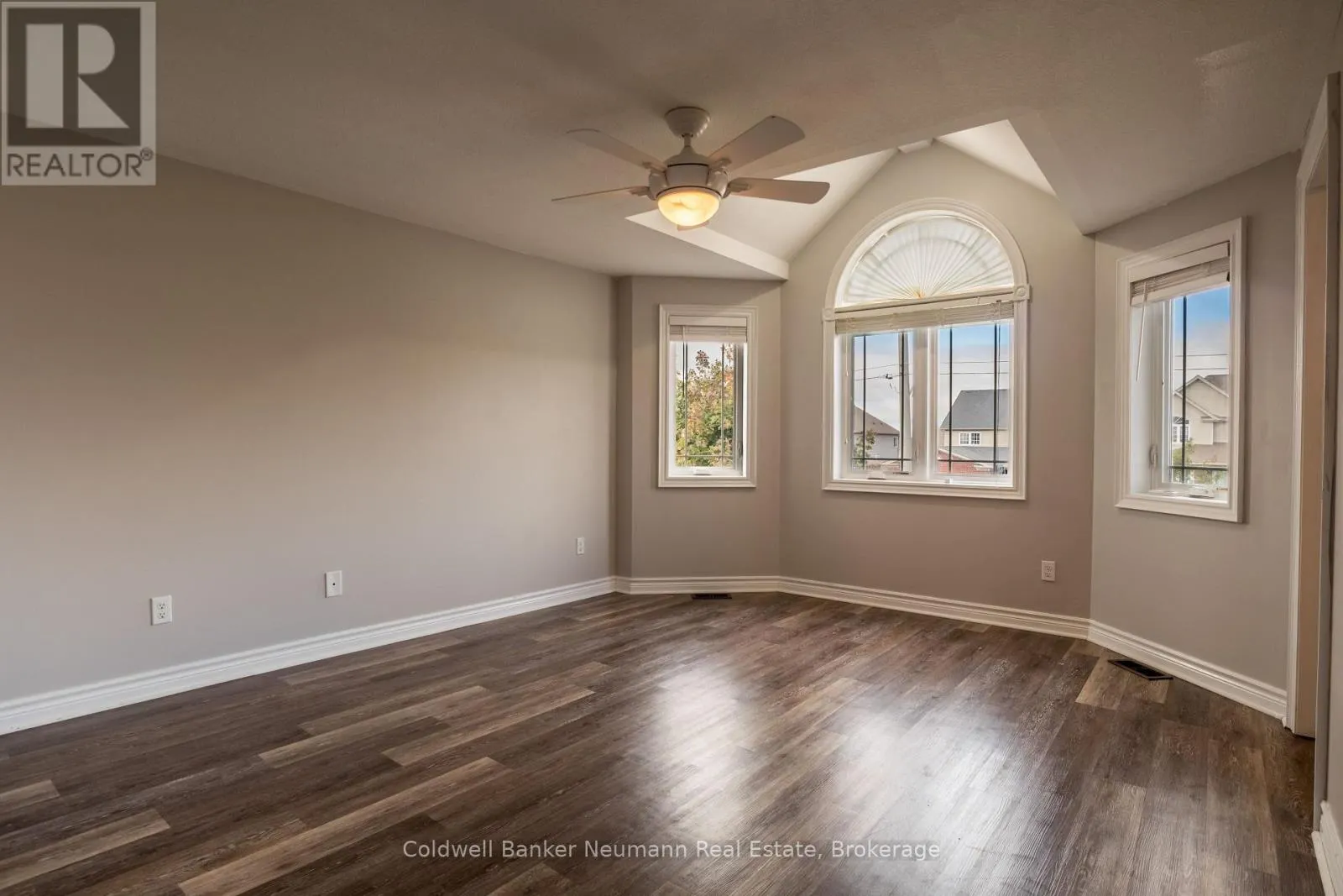 UPPER - 367 EASTVIEW ROAD #Upper