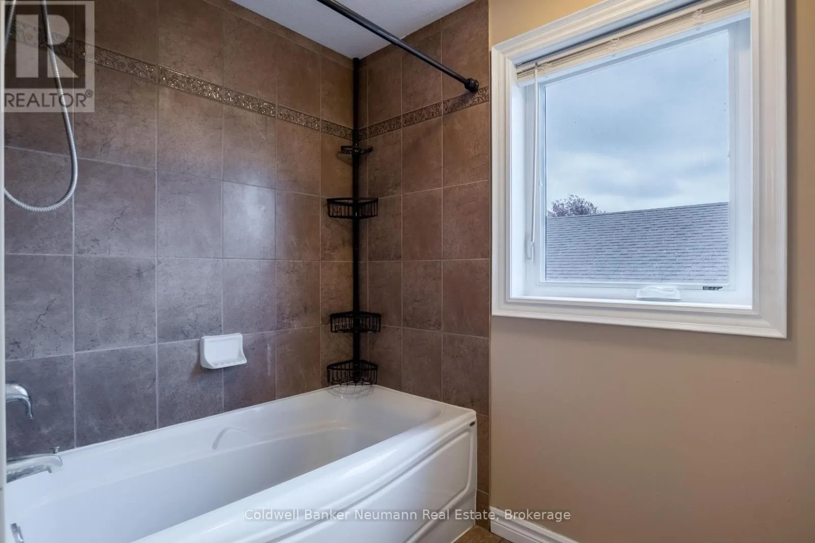 UPPER - 367 EASTVIEW ROAD #Upper