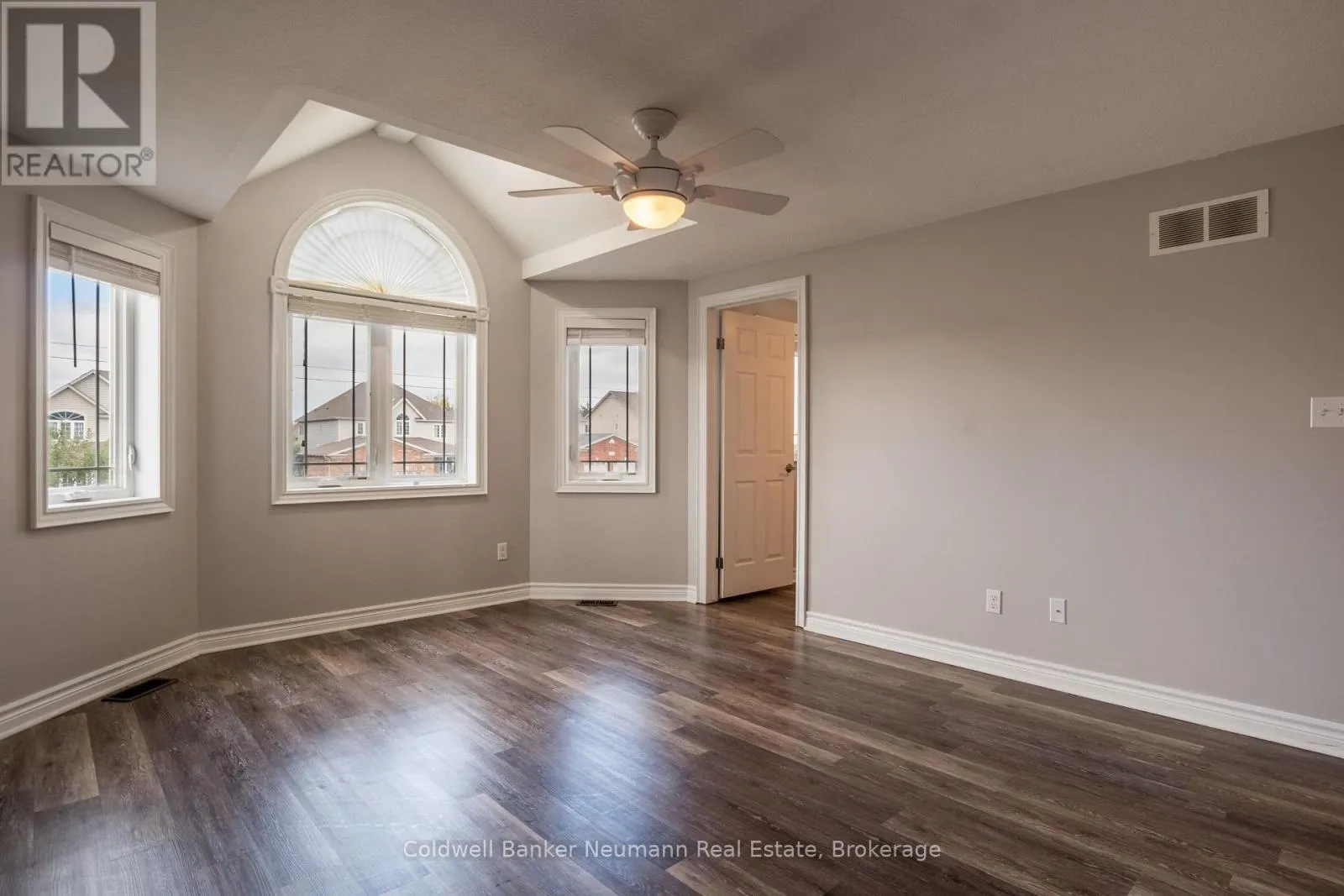 UPPER - 367 EASTVIEW ROAD #Upper