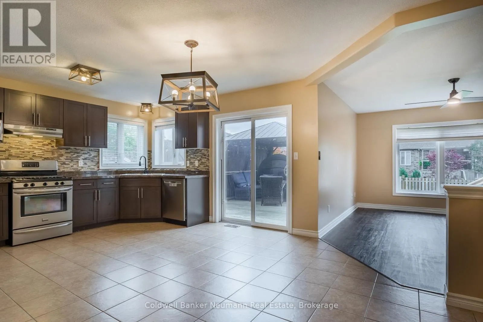 UPPER - 367 EASTVIEW ROAD #Upper