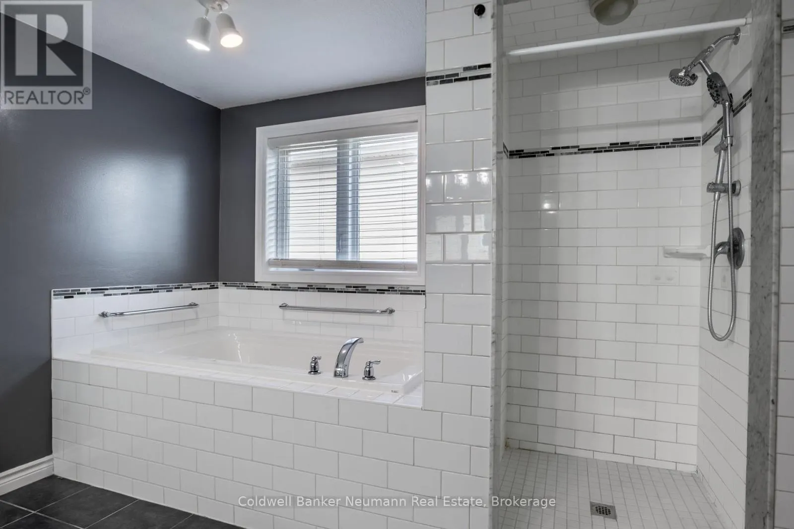 UPPER - 367 EASTVIEW ROAD #Upper