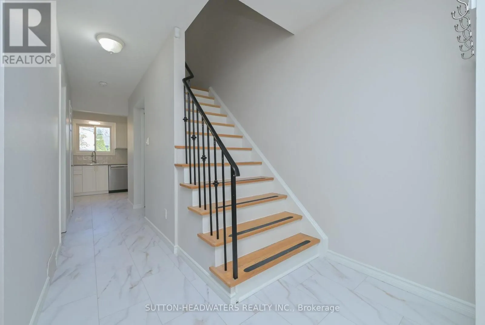 1265 DUNBAR ROAD
