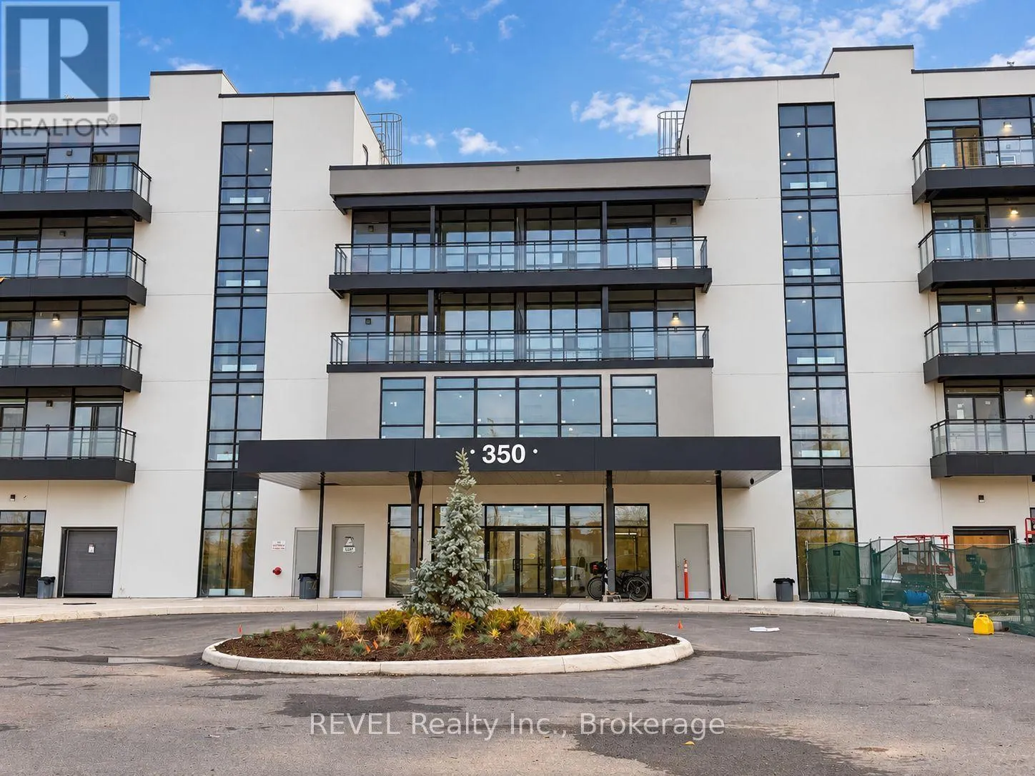 PH05 - 350 PRINCE CHARLES DRIVE #PH05