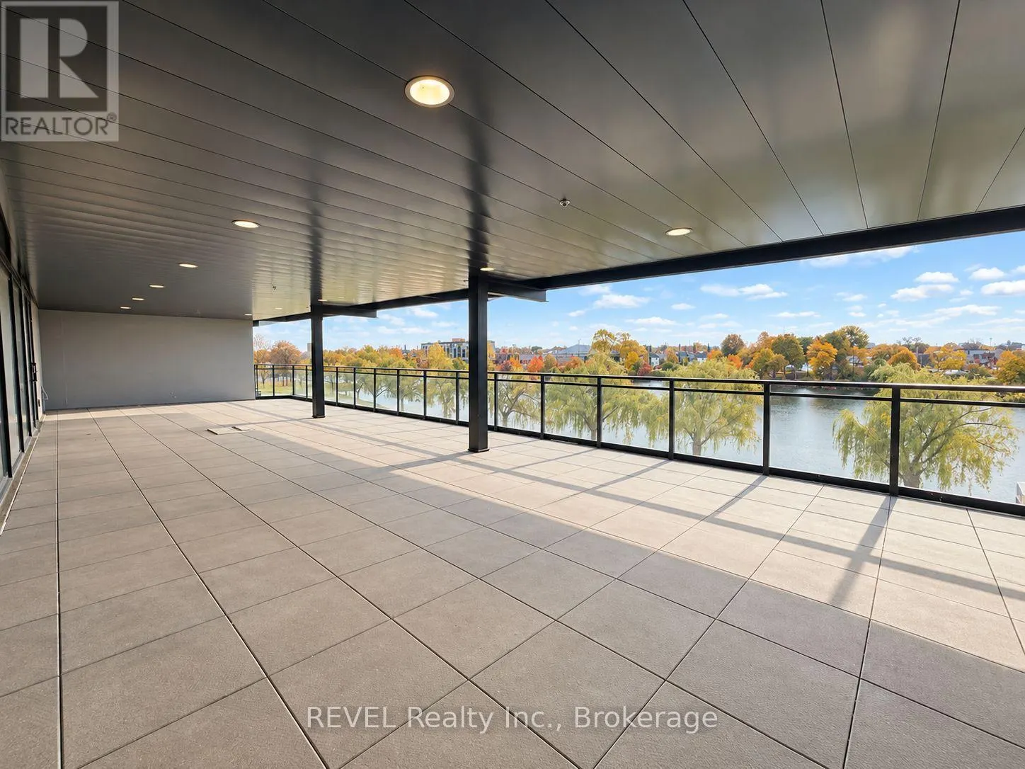 PH05 - 350 PRINCE CHARLES DRIVE #PH05