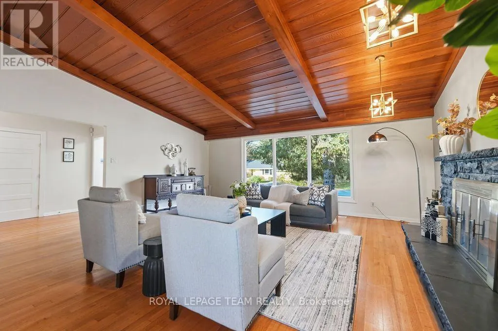 168 LEOPOLDS DRIVE