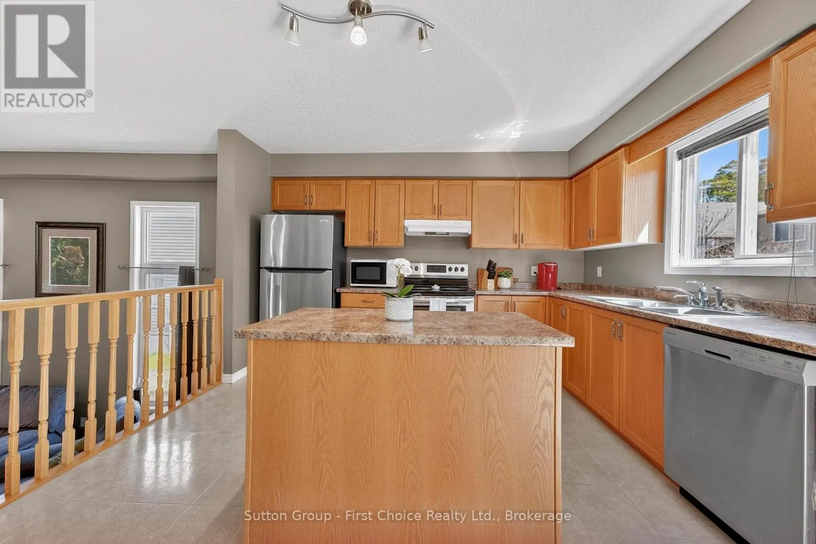 670 REID CRESCENT