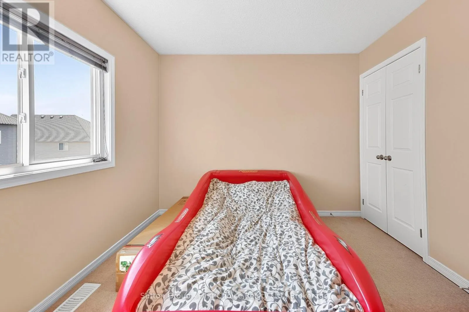670 REID CRESCENT