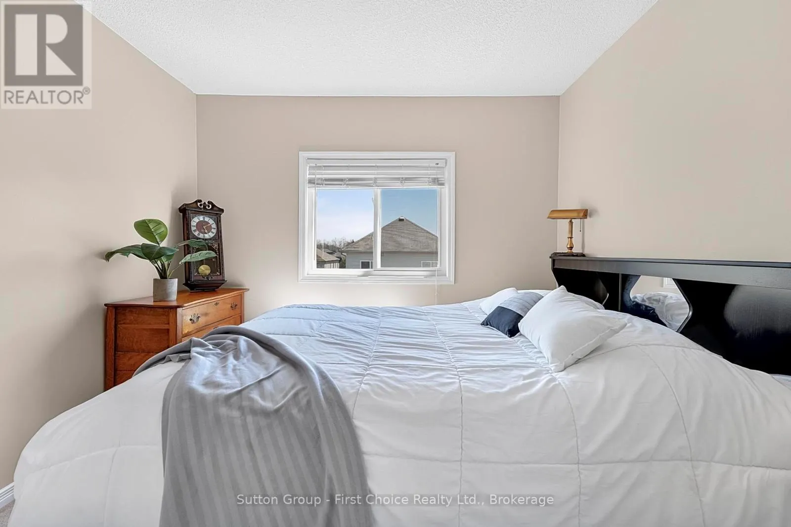 670 REID CRESCENT