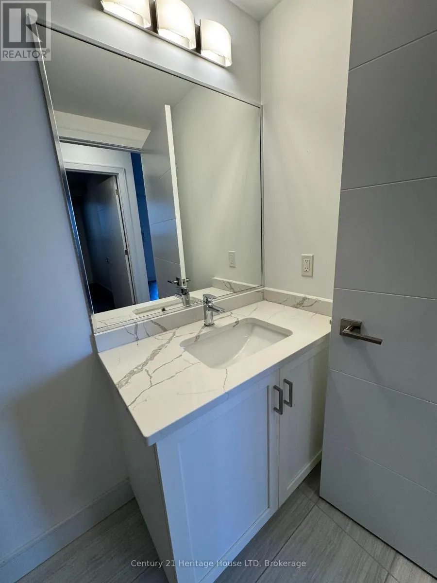 302 - 300G FOURTH AVENUE #302