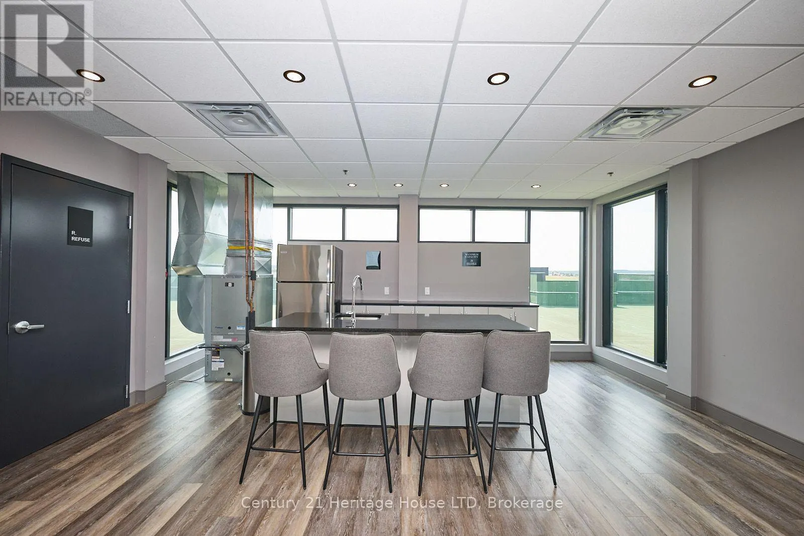 302 - 300G FOURTH AVENUE #302