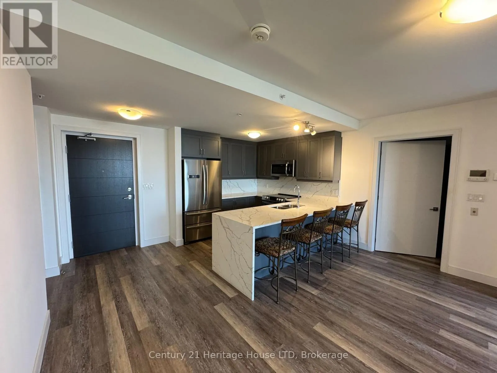 302 - 300G FOURTH AVENUE #302