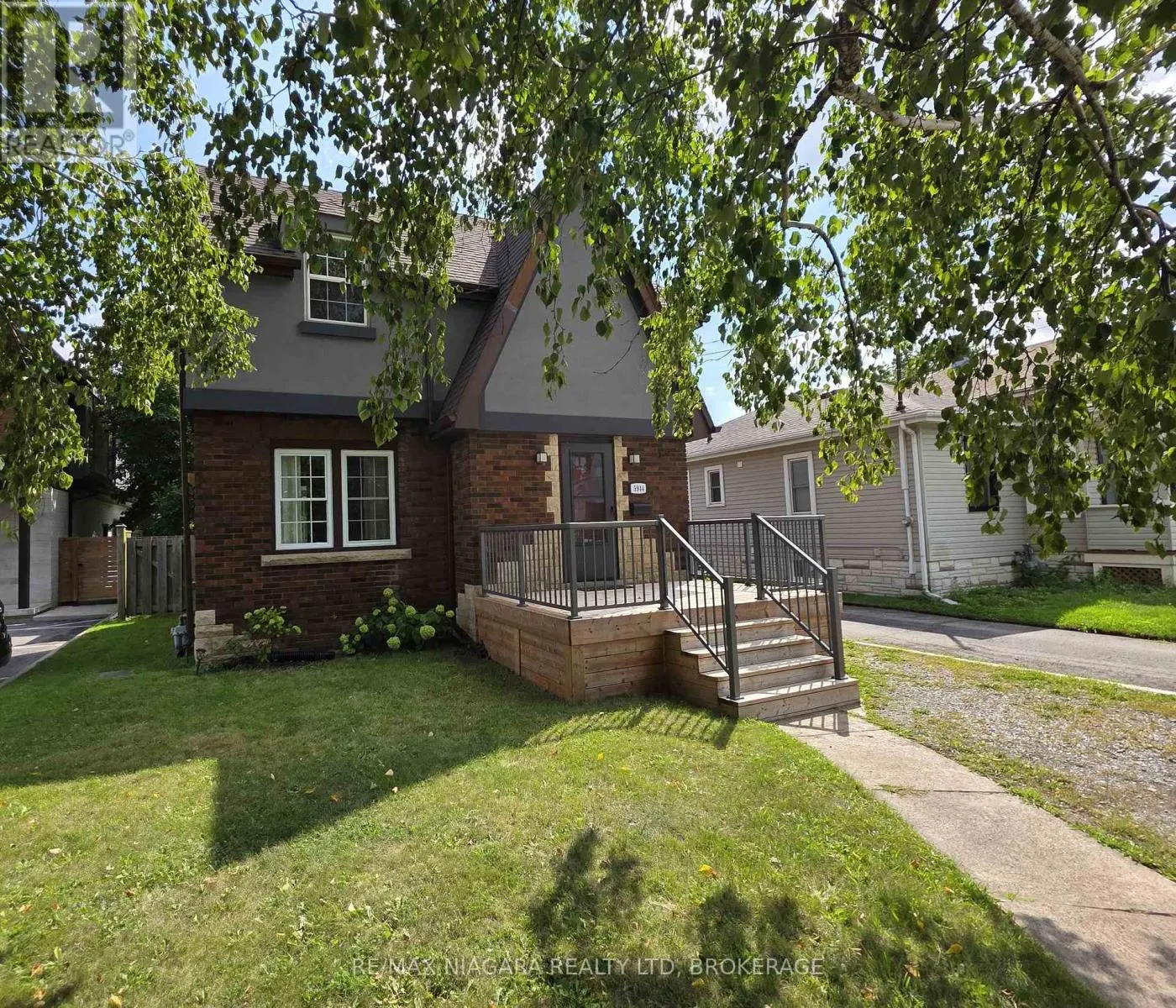 5944 DORCHESTER ROAD