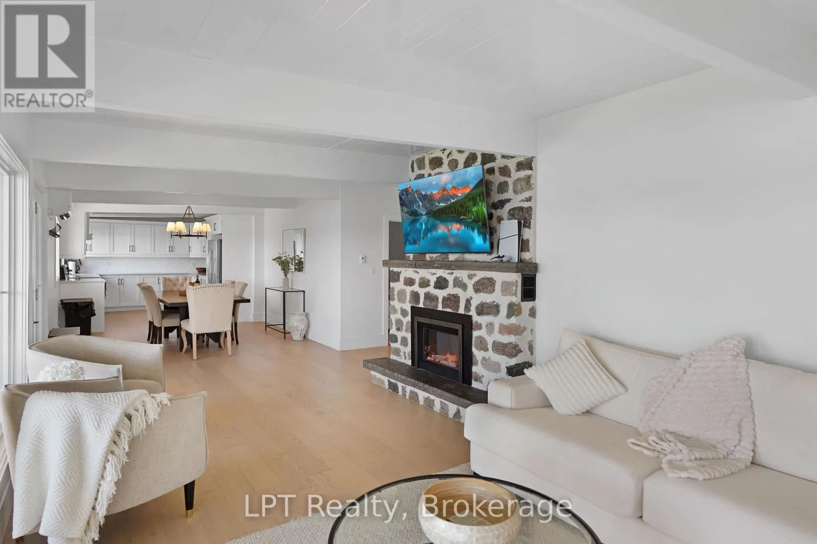 193 TAMARAC ROAD