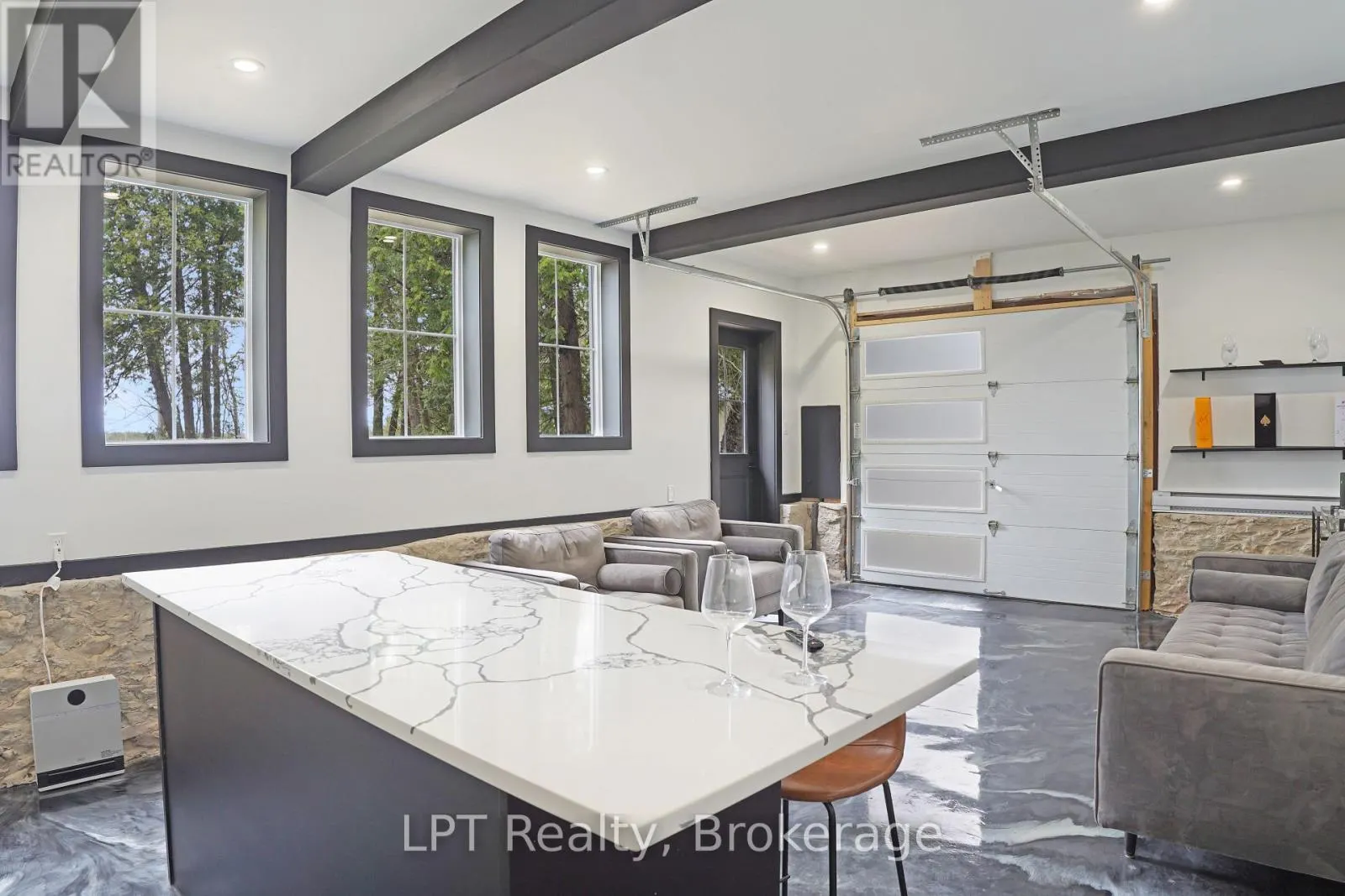 193 TAMARAC ROAD