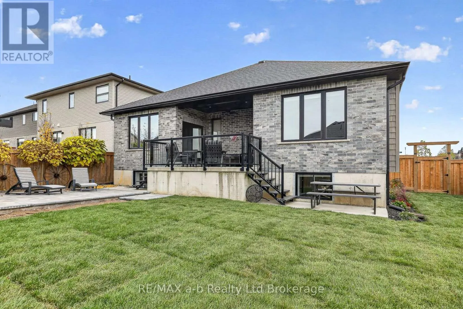 200 HEMLOCK STREET