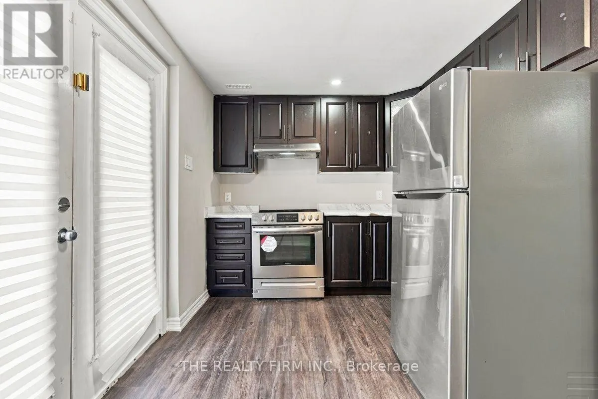 998 QUEENSBOROUGH COURT