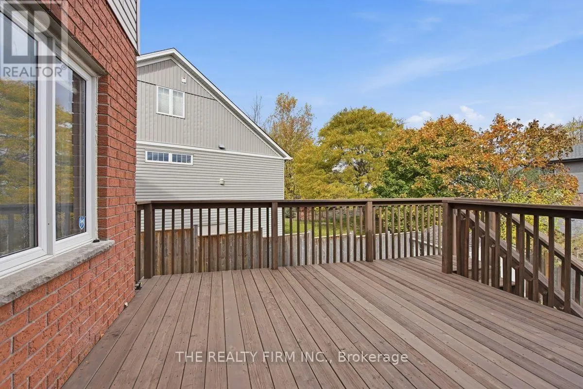 998 QUEENSBOROUGH COURT