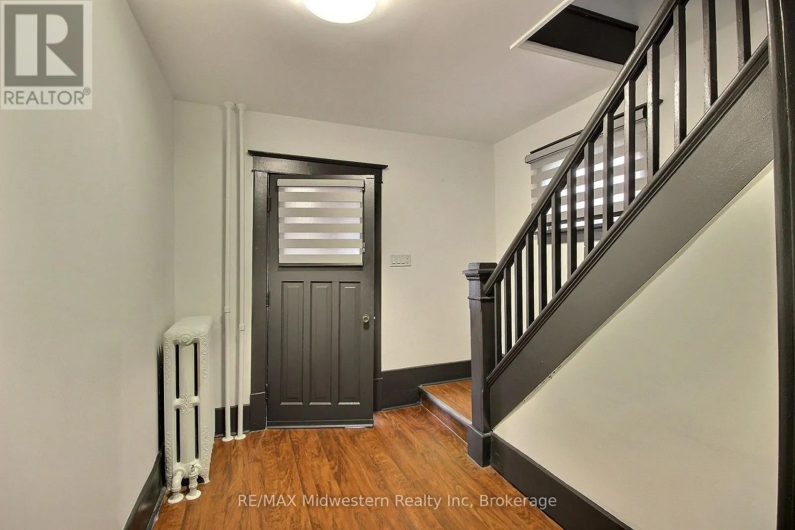 506 MAIN STREET E